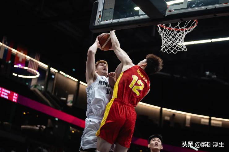FIBA晒张博源赛场瞬间：期待中国U19男篮在世界杯有精彩表现