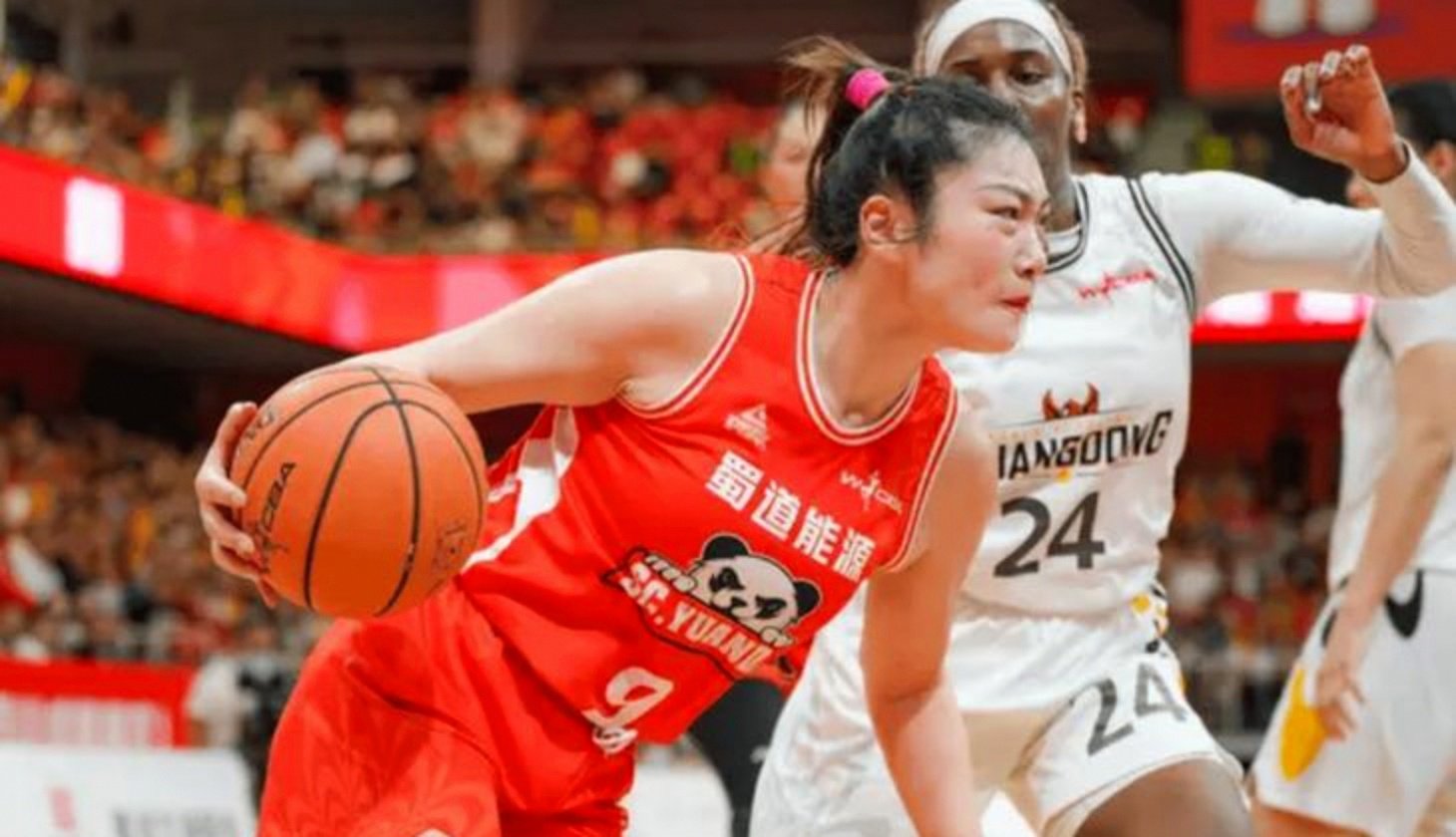 李梦落选宫鲁鸣顶着巨大压力多数主帅难有此魄力的简单介绍